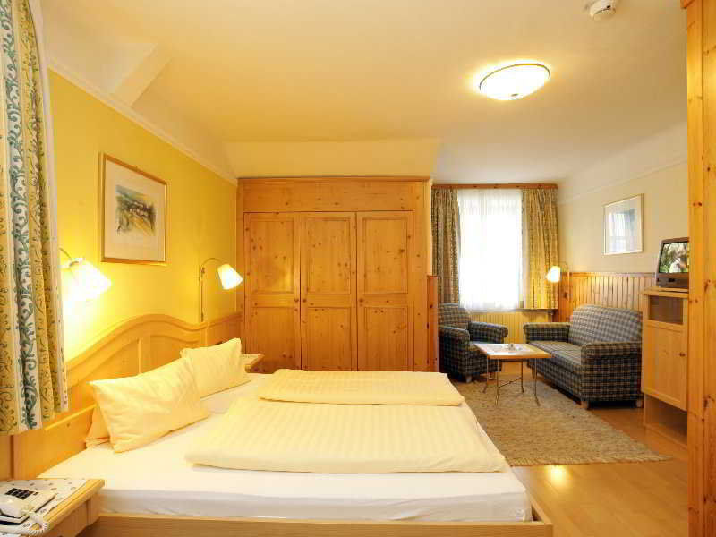 Hotel Lebzelter 3*