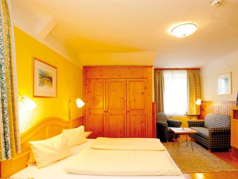 Lebzelter Hotel 3*